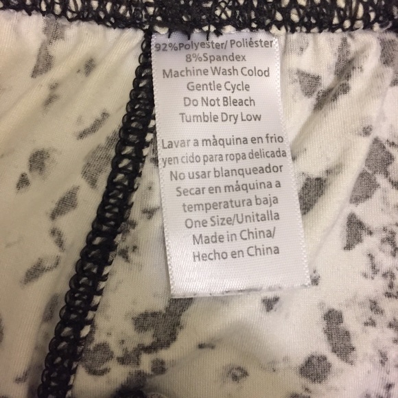 NWOT Super Soft Snakeskin/Animal Print Leggings - Picture 4 of 4